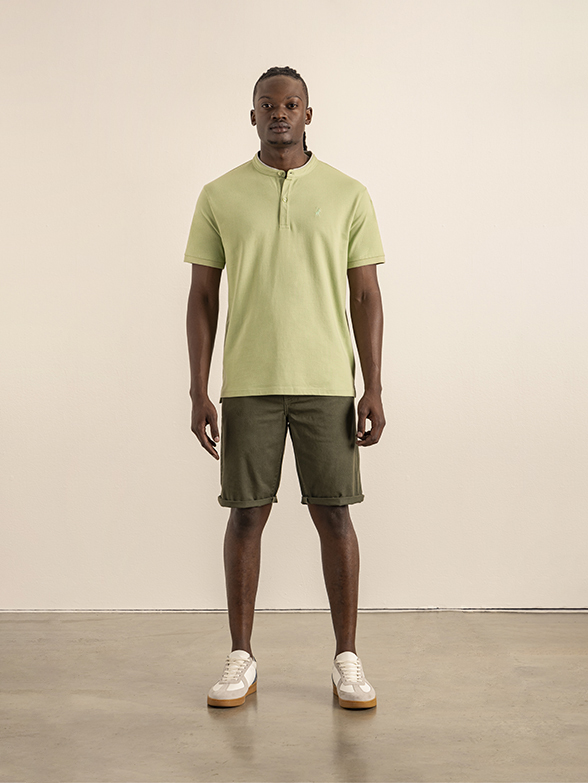 Mens Short Sleeve Mandarin Collar Golfer Shirt - Front View